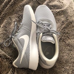 Women’s Nike Tanjun Shoe